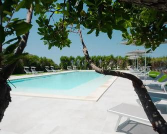 Complesso Turistico Alberghiero Delle Rose - Morciano di Leuca - Piscina