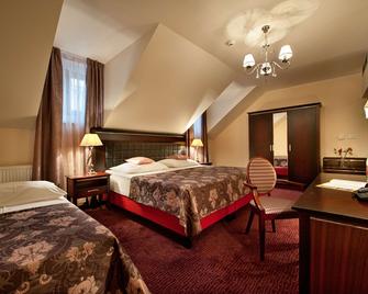 Ea Embassy Prague Hotel - Prague - Bedroom