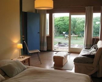 Oreti Beach House - Sound of the Surf - Invercargill - Living room