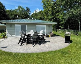 Cozy Cabin On Muskegon River - Big Rapids - Binnenhof