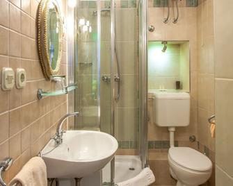 Bed And Breakfast Vanjaka - טרוגיר - חדר רחצה