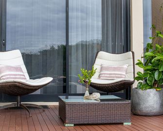 Amarè Beachside Luxury - Ulverstone - Balkón