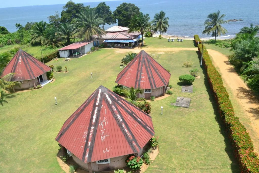 أدرين بيتش هوتل