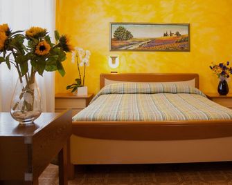Hotel Stella D'oro - Spilimbergo - Bedroom