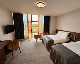 Leitrim Marina Hotel - Leitrim - Schlafzimmer