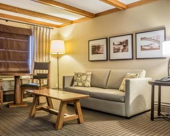 Comfort Inn The Pointe - Niagara Falls - Stue