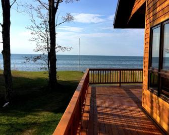 The Lake House, Ontonagon MI - Ontonagon - Outdoors view