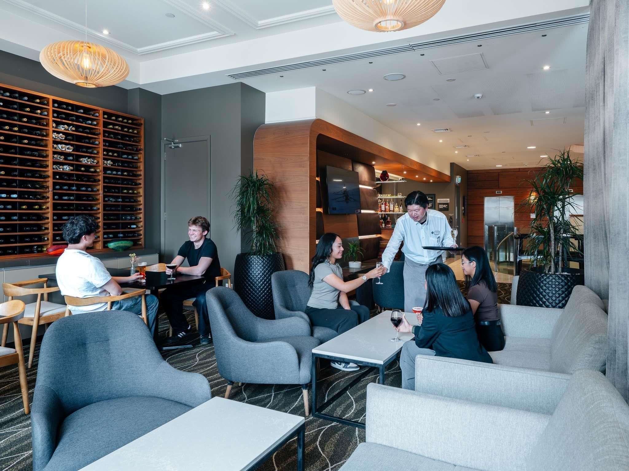 Novotel Christchurch Cathedral Square - Christchurch - Bar