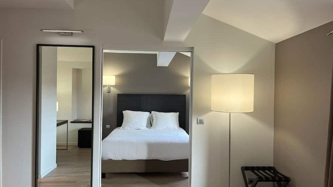 Grand Hotel De Castres