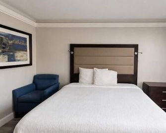 All Season Suites Inn - Dallas