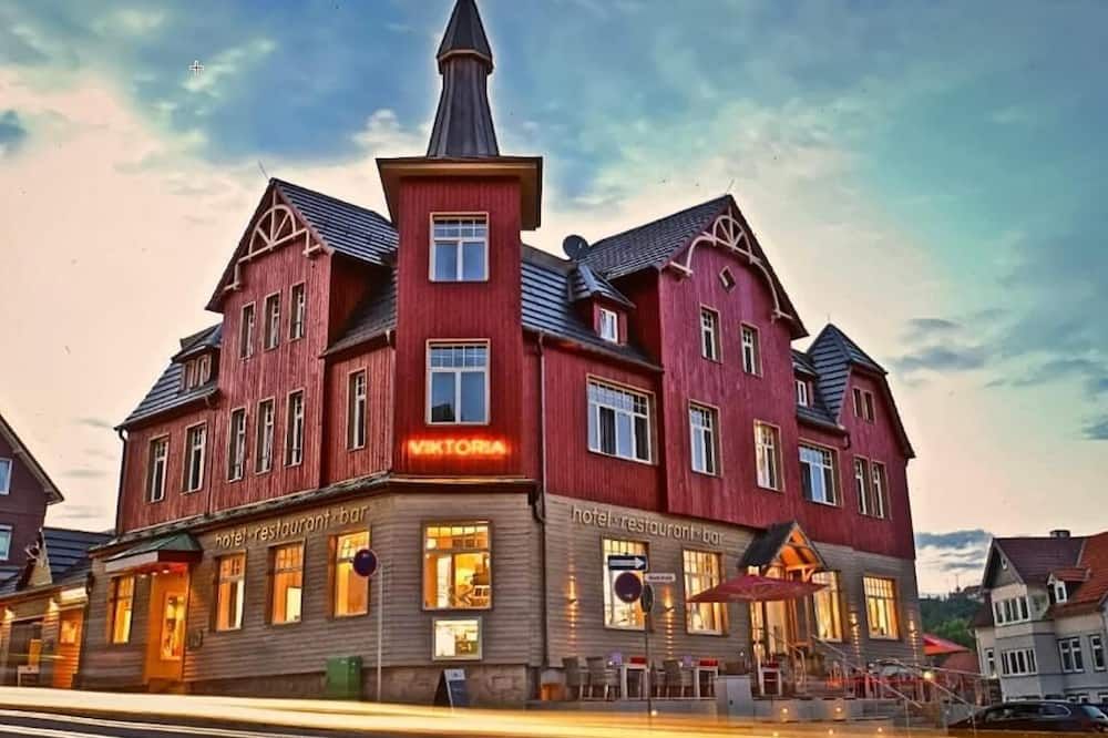 StrandBerg's Designhotel Viktoria - בראונלאגה - בניין