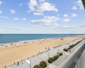 SureStay Studio by Best Western Virginia Beach Oceanfront - Virginia Beach - Beach