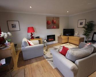 Easter Arr Yard Flat, Lethen, Nairn - Nairn - Living room