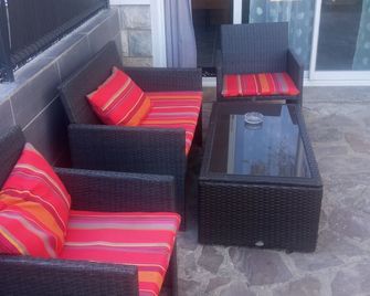 Chez BEN avec tout le confort clim wifi Netflix gratuit - Castres - Patio