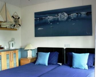 The Redlands - Solihull - Slaapkamer