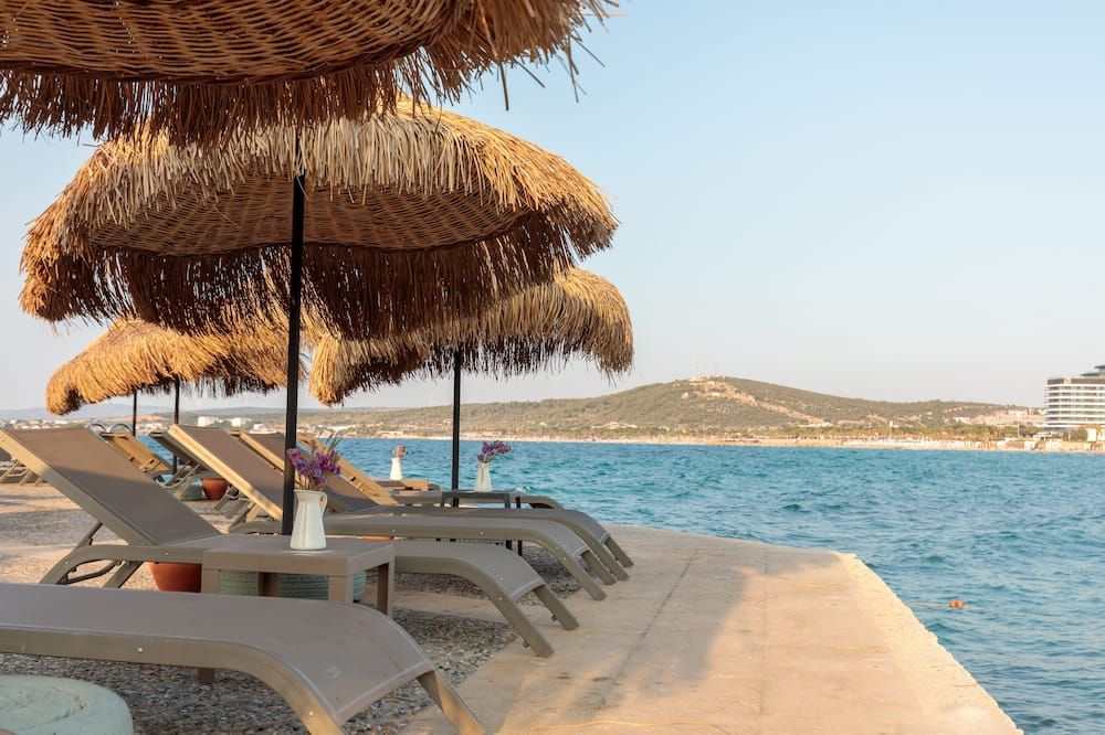 Cumbalica Beach Hotel - צזמה - חוף