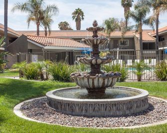 Travelodge by Wyndham Hemet CA - Hemet - Gebouw