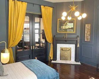 San Antonio Gem, Spacious Home With Pool - San Antonio