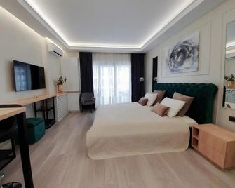 Residence 81 - Mamaia - Bedroom