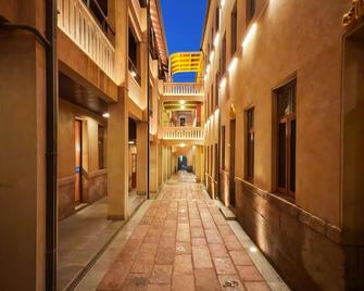 يوانجيلي إنترناشونال يوث هوستل - تشينغداو - شرفة