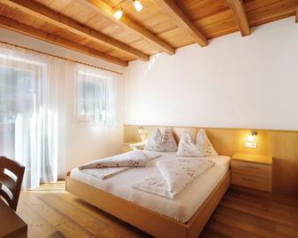 Speckign Apartment 2 - Cadipietra/Steinhaus - Bedroom