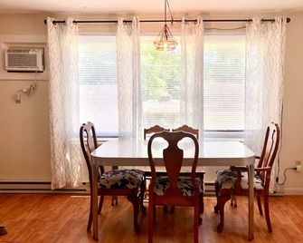 The Farmington Guest House - Farmington - Essbereich