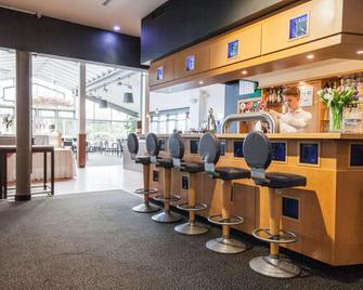 Garner Hotel Elmshorn By IHG - Elmshorn - Bar