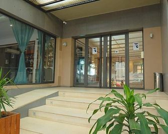 Magno Suites - Malabo - Lobby