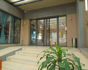Magno Suites - Malabo - Resepsjon