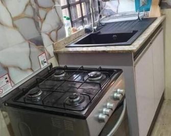 Ajala Lodge Executive Suite - Badagry - Cocina