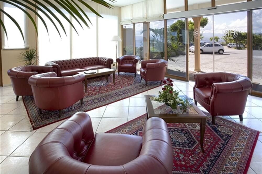 Hotel Riviera Lido - מילאצו - לובי