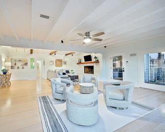 1185 Tamarack 4 Bedroom Home by RedAwning - Carlsbad - Lobby