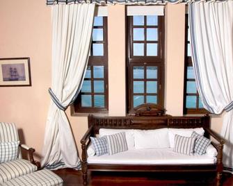 Nissia - Spétses - Living room