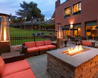 Ivey Spencer Leadership Centre - לונדון - פטיו