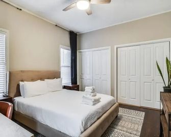 Jefferson Rental Room 1 - Lafayette - Bedroom