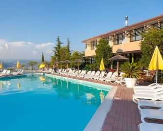Hotel Centro Turistico Gardesano - Bussolengo - Piscine