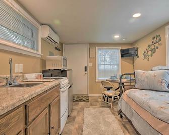 Studio 1 Mi to Dtwn Hot Springs & Nat'l Park! - Hot Springs - Bedroom