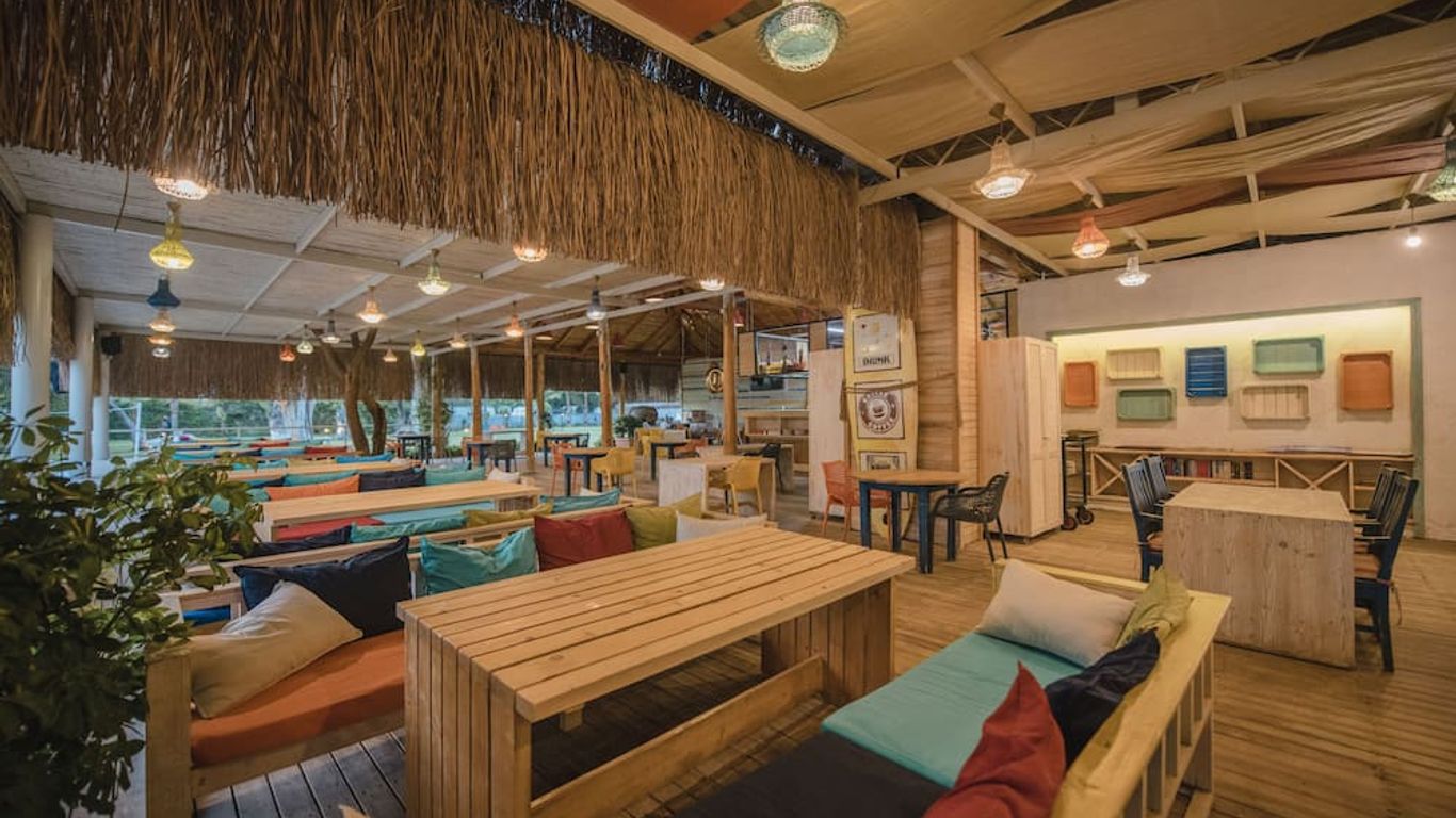 شوجر بيتش كلوب