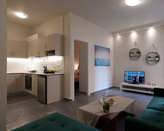 Luxury Apts Heraklion Center - Heraclión - Sala de estar