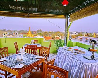 Hotel Shwe Phyo - Mandalaj - Restaurace
