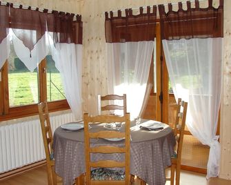 Detached chalet, classified 3 stars, 8 minutes from Gerardmer. - Le Tholy - Salle à manger