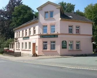 Pension Parkhotel Blankenhain - Magdala - Building