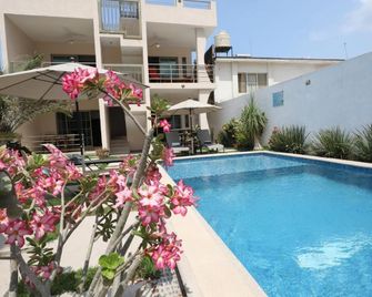 Hotel Suites Del Mar - La Manzanilla - Pool