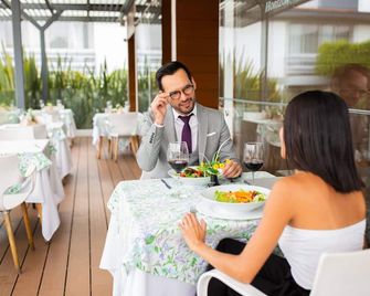 Horizon Hotel & Convention Center Morelia - Morelia - Restaurante