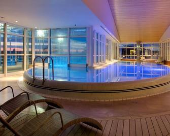 Vichy Celestins Spa Hotel - Vichy - Piscina