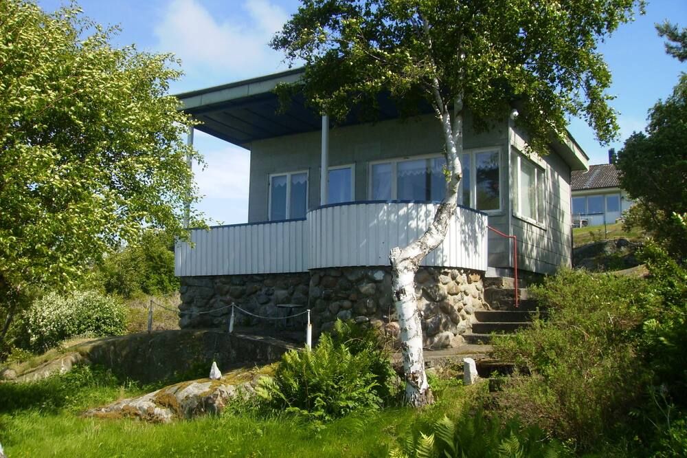 A summer cottage on the west coast of Gothenburg archipelago with private beach - Torslanda - Rakennus