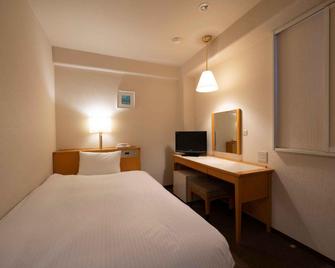 Hotel Shin-ei - Toyota - Bedroom