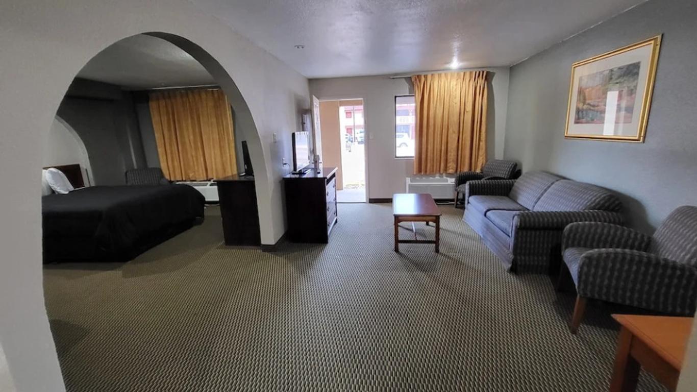 Hallmark Inn and Suites