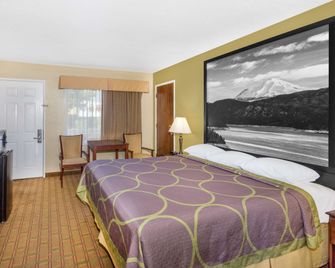 Super 8 by Wyndham Corning - Corning - Schlafzimmer