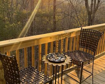 Freshly Renovated, Views, Private, Bryce Resort, Lake Laura - Basye - Balcon